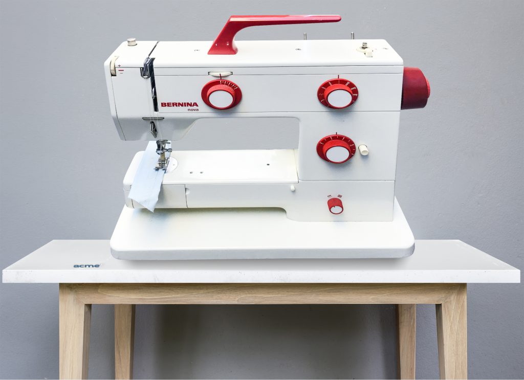 Bernina Nova 900 Electronic Sewing Machine FOR SALE