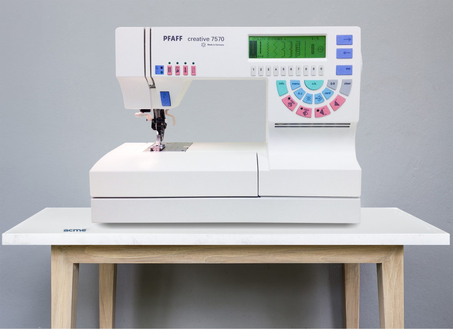 Pfaff Creative 7570 Computerized Sewing Machine FOR SALE